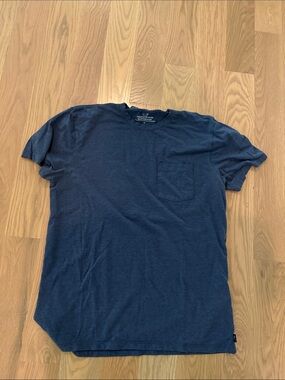 NWOT Vineyard Vines Men’s Navy Pocket EDGARTOWN T-Shirt